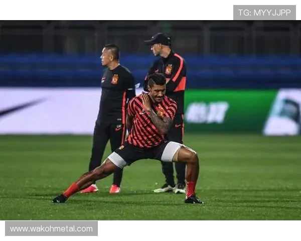 武汉足球队与成都足球队赛后耐力较量深度分析与反思 武汉足球队与成都足球队赛后耐力较量深度分析与反思