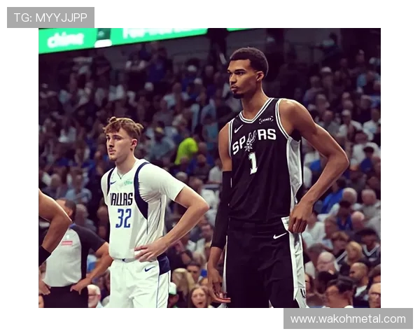 2014年NBA季后赛马刺与小牛激战回顾两队经典对决的精彩瞬间与战术分析